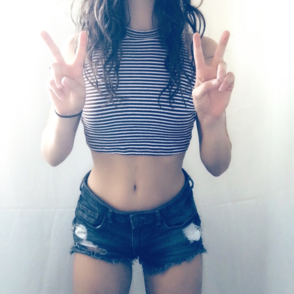 Red and white striped crop top🇺🇸
